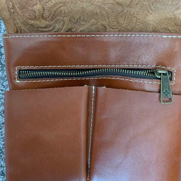 Patricia Nash  *Granada* Tooled Leather Crossbody Purse, EUC, Cognac Brown - Picture 4 of 5